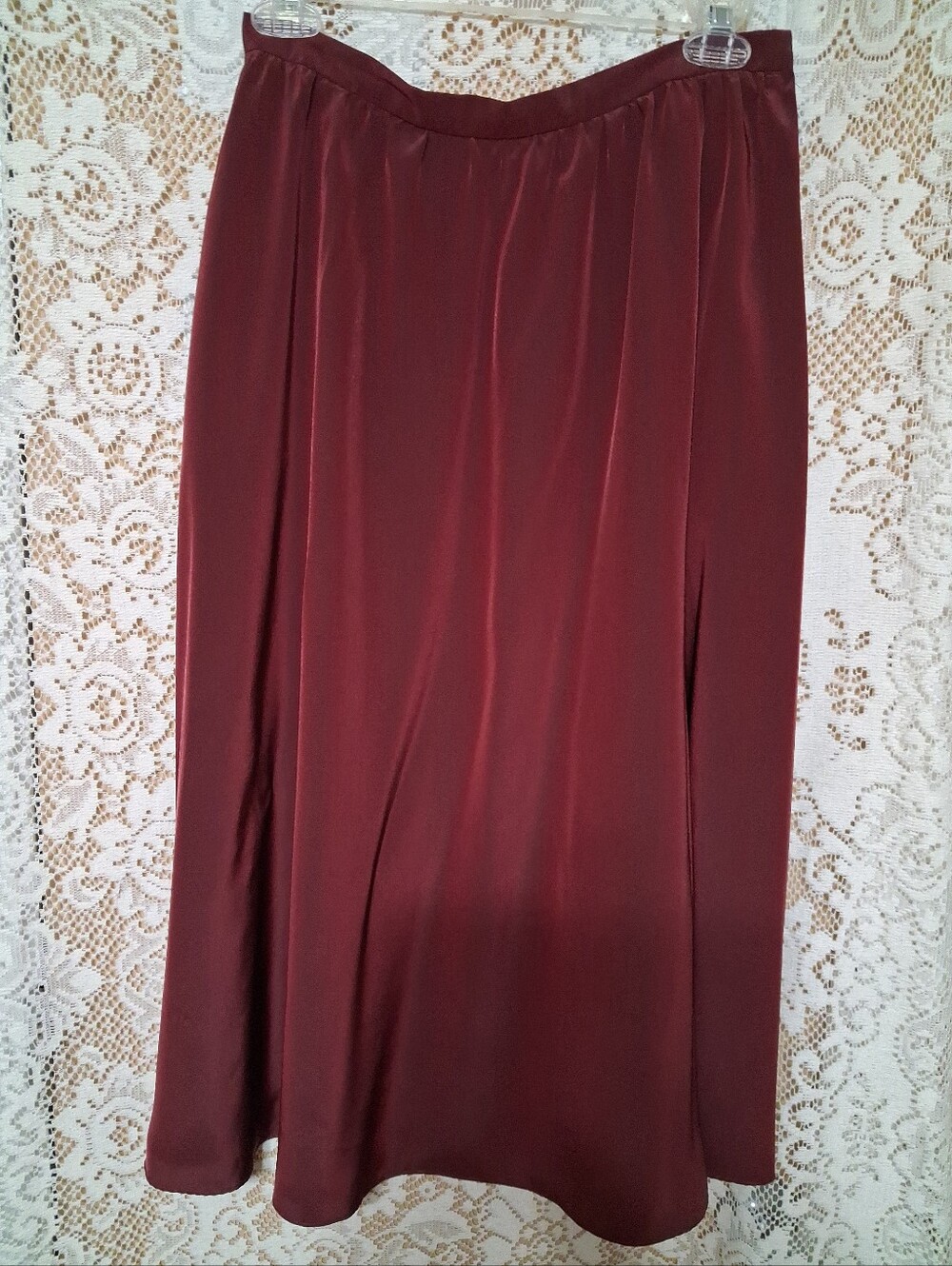 Women's Vintage Bordeaux Colored Skirt Size 12 Made In Hong Kong